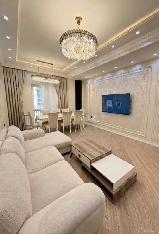 Kirayə verilir 3 otaqlı mənzil 130 m²