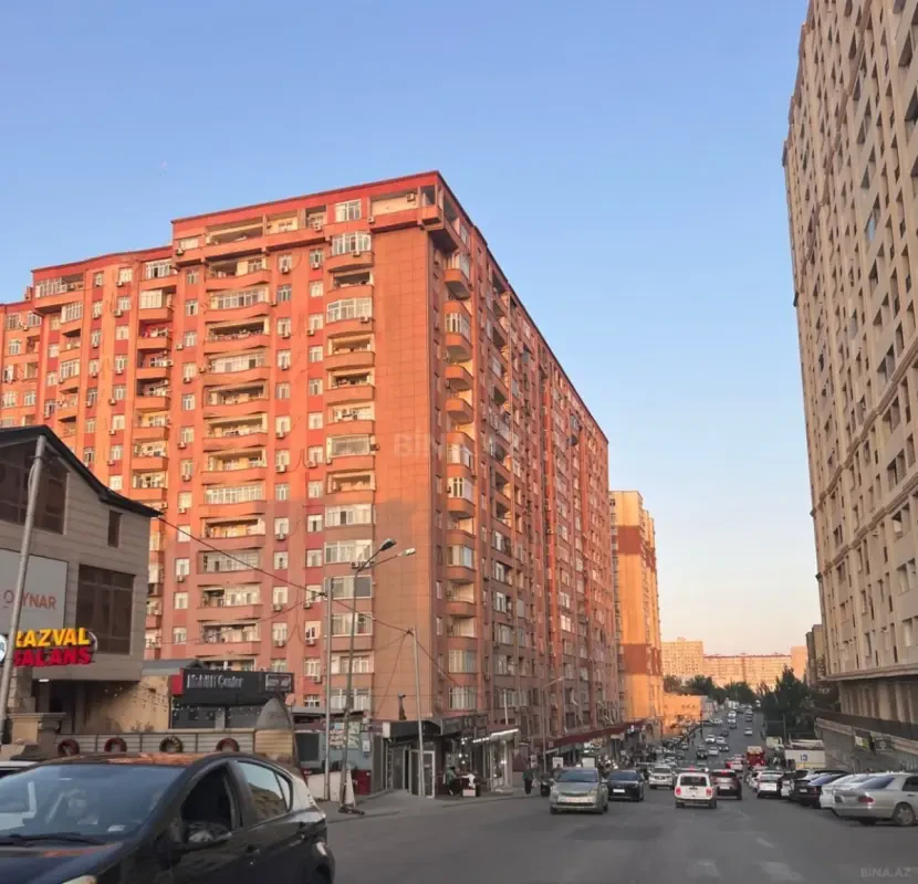 Satılır 3 otaqlı mənzil 112 m²
