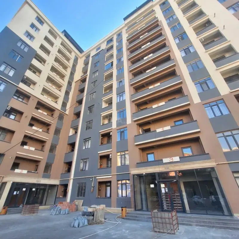 Satılır 3 otaqlı mənzil 114 m²