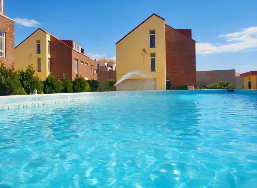 Satılır 7 otaqlı həyət evi 450 m²