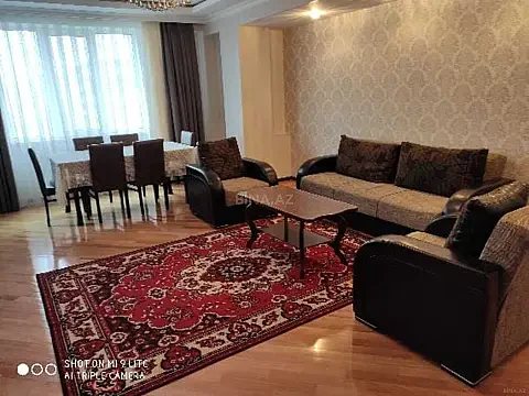 Kirayə verilir 3 otaqlı mənzil 130 m² — Bakı, Nəsimi 3 otaq 130.00 m²