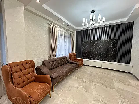 Kirayə verilir 3 otaqlı mənzil 92 m² — Bakı 3 otaq 92.00 m²