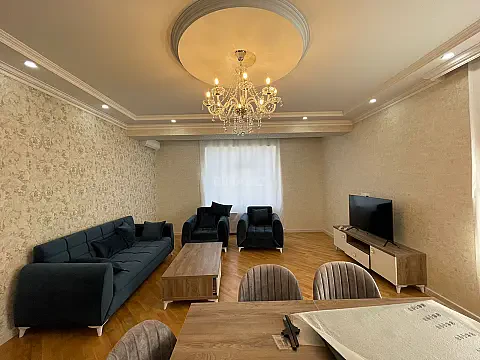Kirayə verilir 3 otaqlı mənzil 130 m² — Bakı, Badamdar 3 otaq 130.00 m²