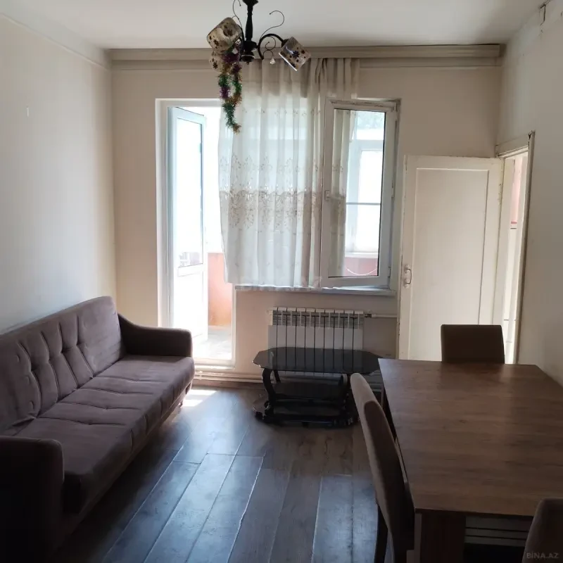 Kirayə verilir 2 otaqlı mənzil 55 m²