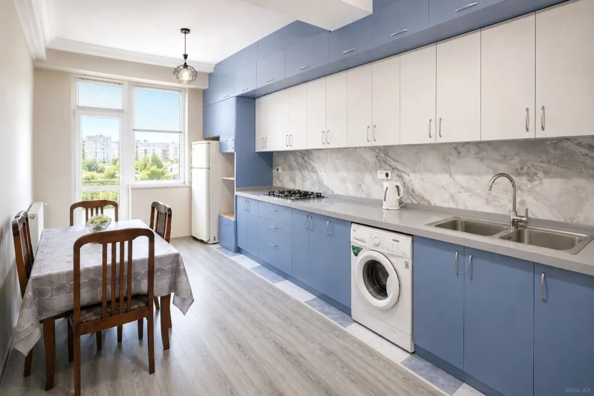 Kirayə verilir 2 otaqlı mənzil 80 m²