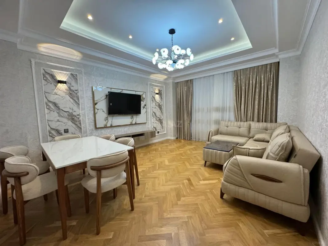 Kirayə verilir 2 otaqlı mənzil 100 m²