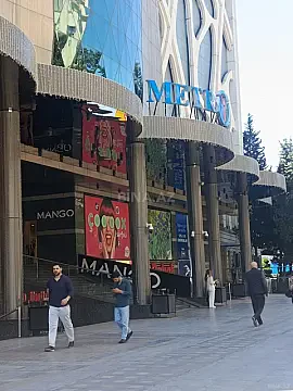 Kirayə verilir 3 otaqlı mənzil 80 m² — Bakı, Nərimanov 3 otaq 80.00 m²