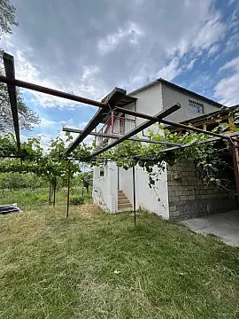 Kirayə verilir 2 otaqlı həyət evi 50 m² — İsmayıllı 2 otaq 50.00 m²