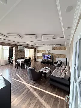 Kirayə verilir 4 otaqlı mənzil 120 m² — Bakı 4 otaq 120.00 m²