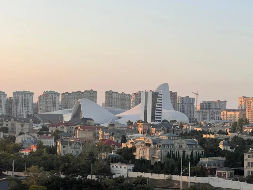 Kirayə verilir 3 otaqlı mənzil 100 m²