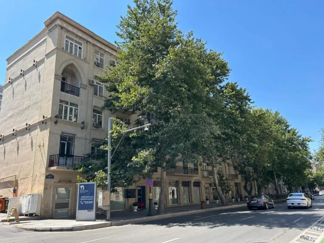Kirayə verilir 4 otaqlı mənzil 100 m²