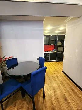 Kirayə verilir 3 otaqlı mənzil 100 m² — Bakı, Nərimanov 3 otaq 100.00 m²