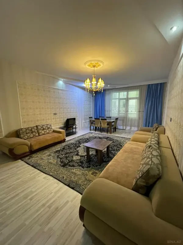 Kirayə verilir 4 otaqlı mənzil 190 m²