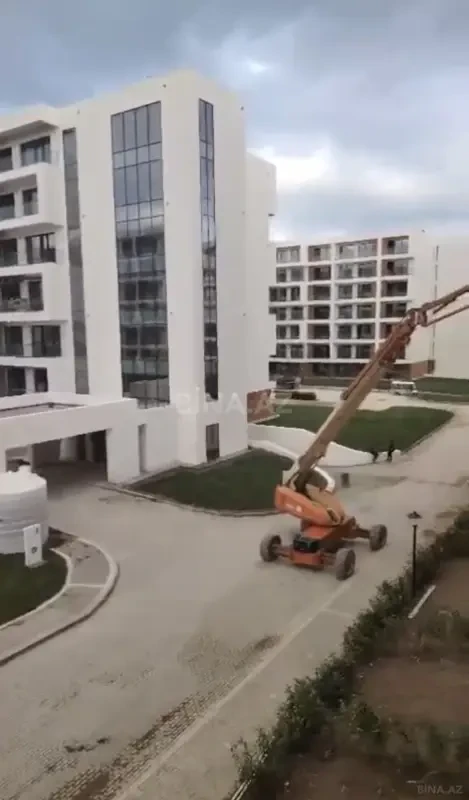 Satılır 2 otaqlı mənzil 98 m²