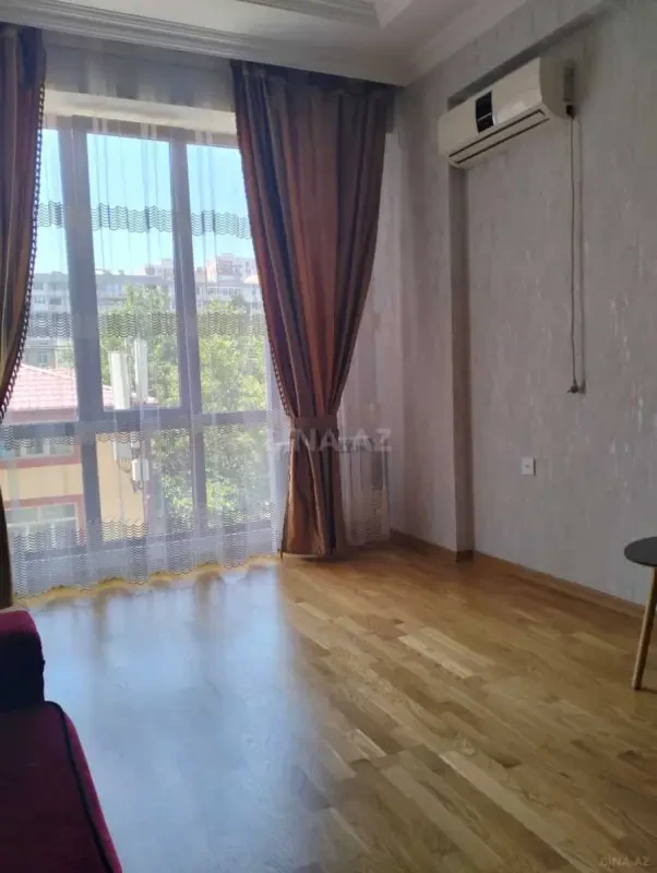 Kirayə verilir 2 otaqlı mənzil 55 m²