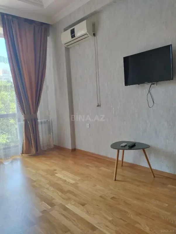 Kirayə verilir 2 otaqlı mənzil 55 m²