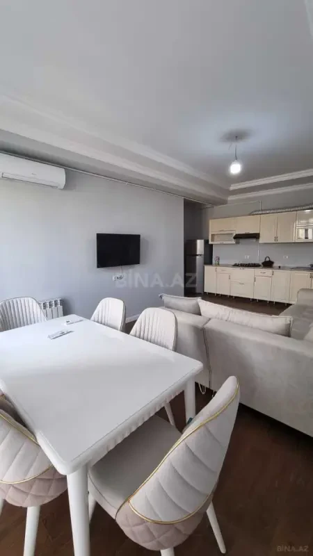 Kirayə verilir 3 otaqlı mənzil 95 m²