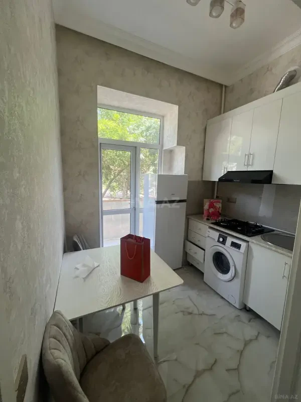 Kirayə verilir 2 otaqlı mənzil 50 m²