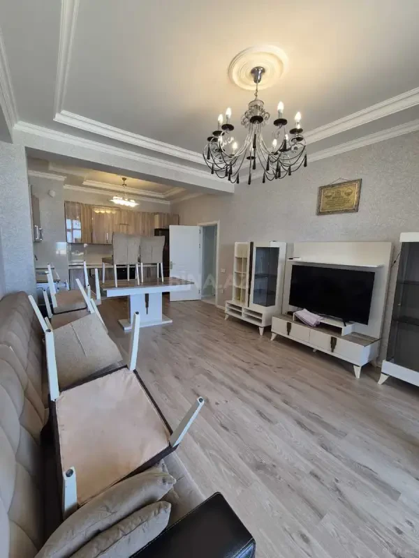 Kirayə verilir 3 otaqlı mənzil 100 m²