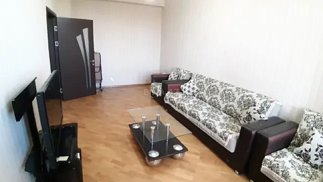 Kirayə verilir 2 otaqlı mənzil 78 m² — Bakı 2 otaq 78.00 m²