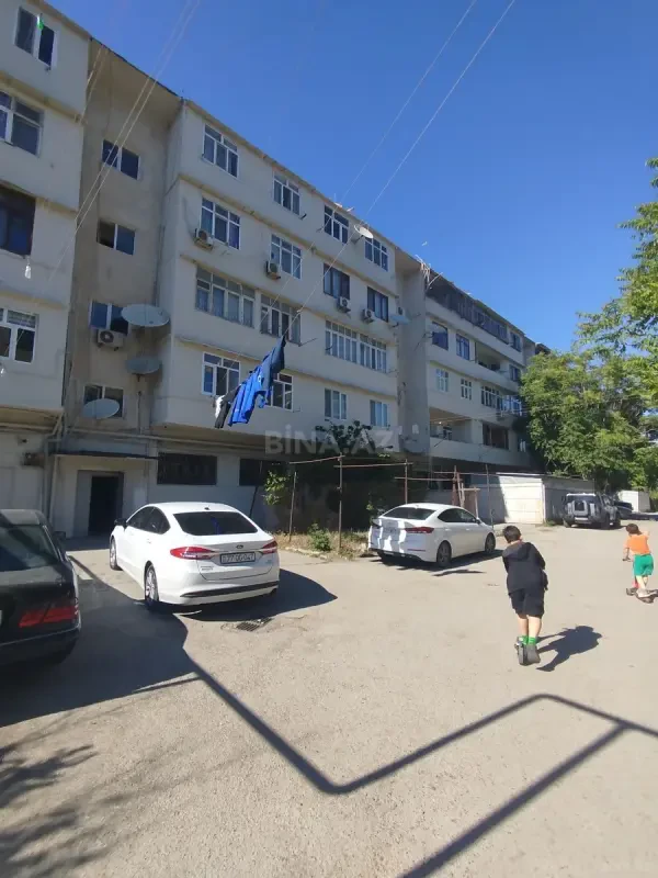 Satılır 2 otaqlı mənzil 65 m²
