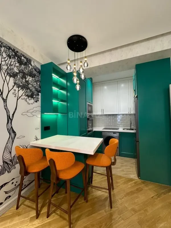 Kirayə verilir 2 otaqlı mənzil 68 m²