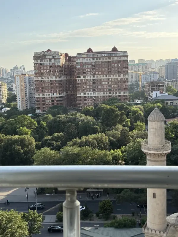Kirayə verilir 3 otaqlı mənzil 135 m²