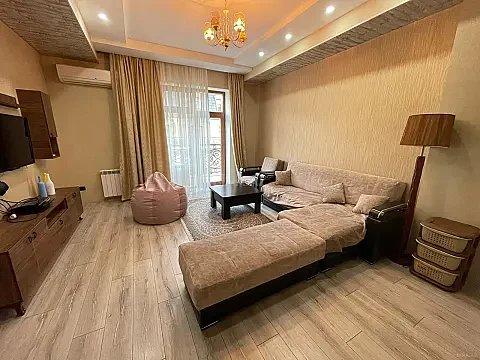 Kirayə verilir 2 otaqlı mənzil 70 m² — Bakı, Xətai 2 otaq 70.00 m²