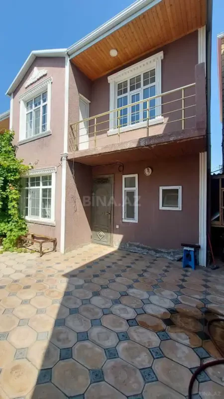 Satılır 5 otaqlı həyət evi 140 m²