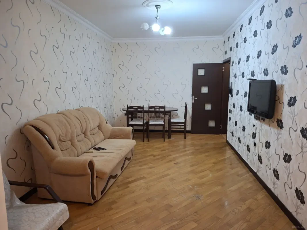 Kirayə verilir 2 otaqlı mənzil 40 m²