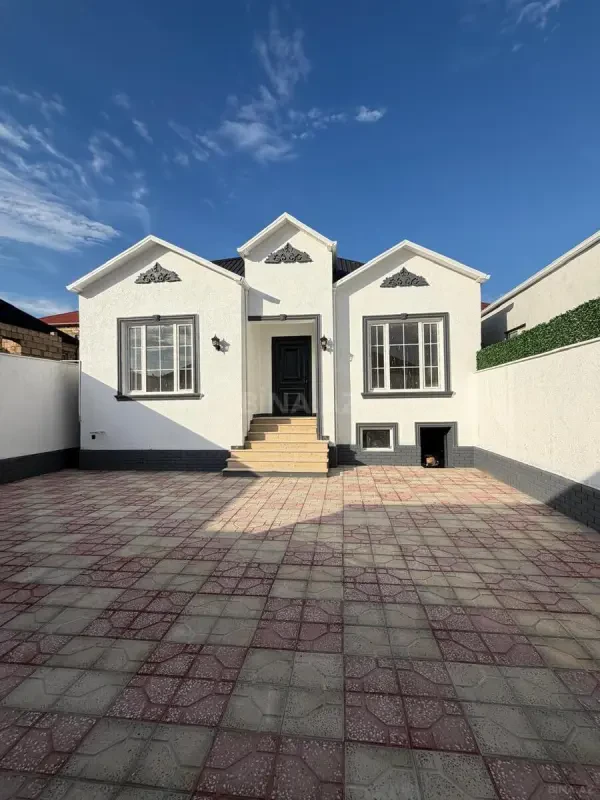 Satılır 4 otaqlı həyət evi 125 m²