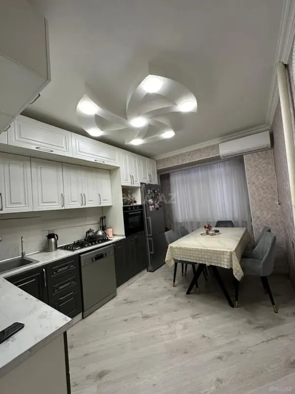 Satılır 2 otaqlı mənzil 65 m²