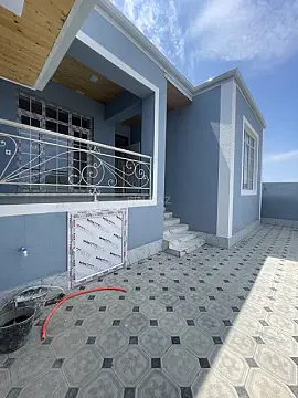 Satılır 4 otaqlı həyət evi 1.8 m² — Bakı 4 otaq 1.80 m²