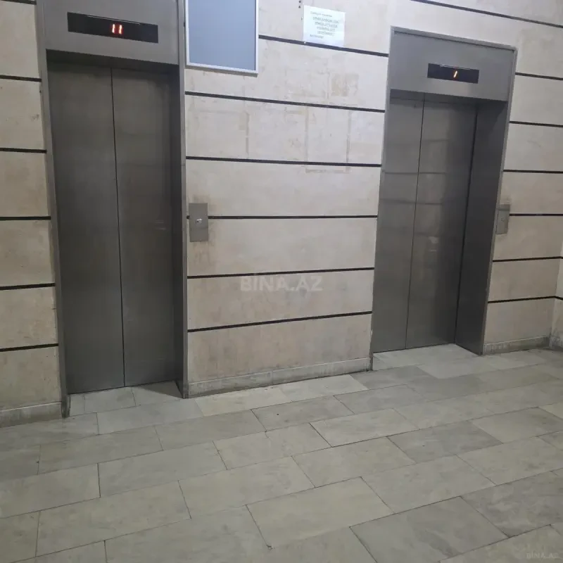 Kirayə verilir 4 otaqlı mənzil 215 m²