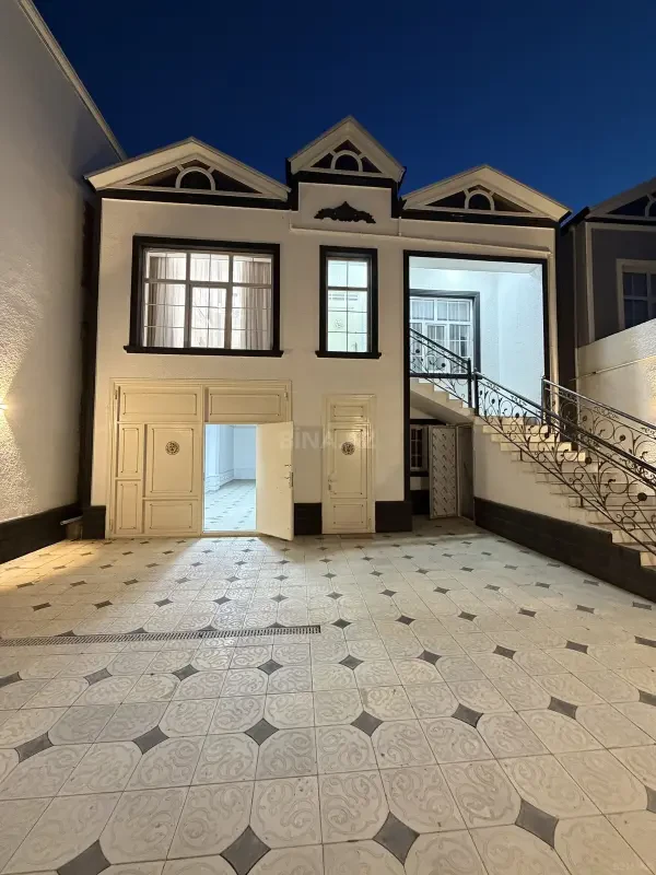 Satılır 4 otaqlı həyət evi 150 m²