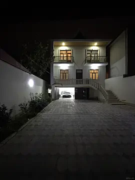 Satılır 7 otaqlı həyət evi 325 m² — Bakı 7 otaq 325.00 m²
