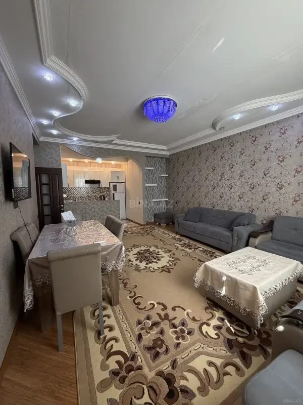 Kirayə verilir 2 otaqlı mənzil 63 m²