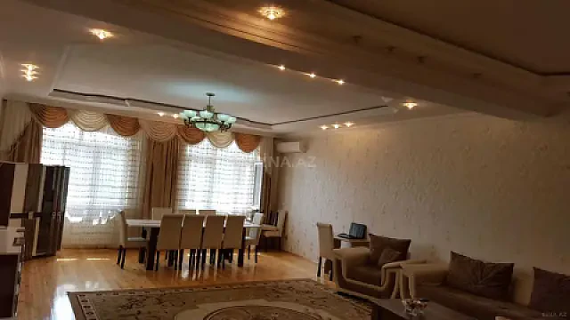Kirayə verilir 4 otaqlı mənzil 200 m² — Bakı 4 otaq 200.00 m²