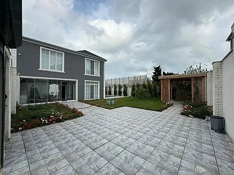 Kirayə verilir 4 otaqlı həyət evi 200 m² — Bakı, Novxanı 4 otaq 200.00 m²