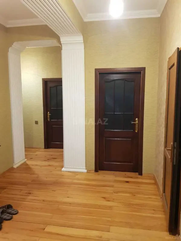 Kirayə verilir 3 otaqlı mənzil 120 m²