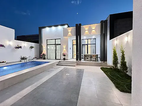 Satılır 4 otaqlı həyət evi 140 m² — Bakı, Mərdəkan 4 otaq 140.00 m²