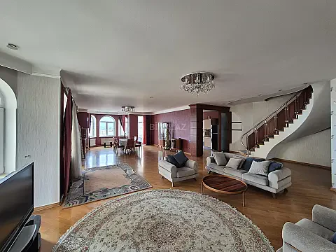 Kirayə verilir 5 otaqlı mənzil 340 m² — Bakı 5 otaq 340.00 m²