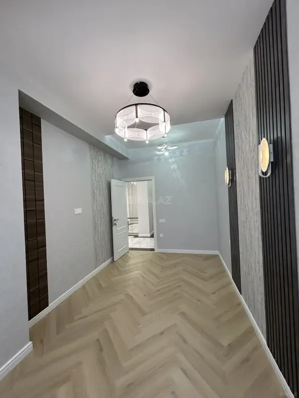Satılır 2 otaqlı mənzil 76 m²