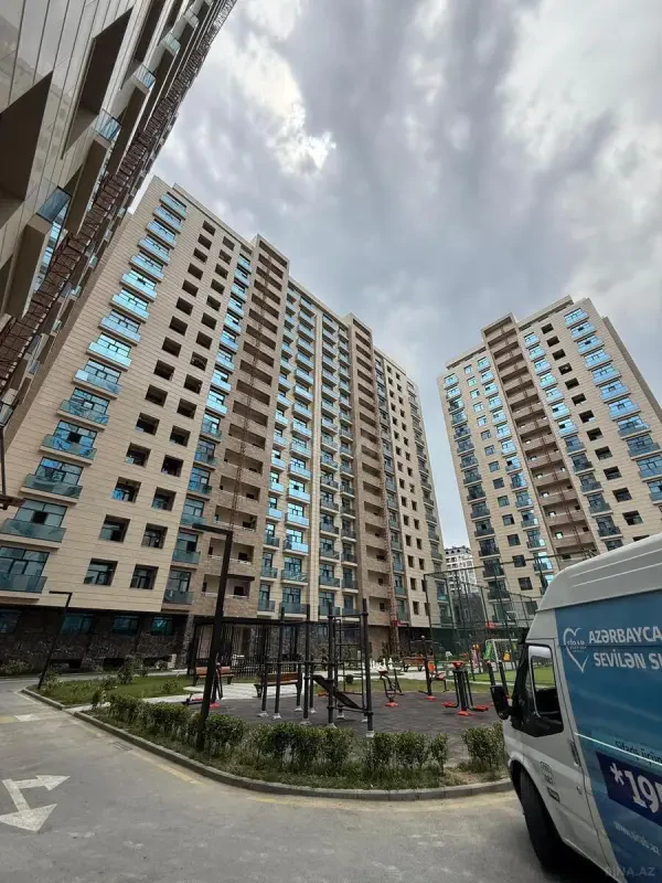 Kirayə verilir 2 otaqlı mənzil 66 m²