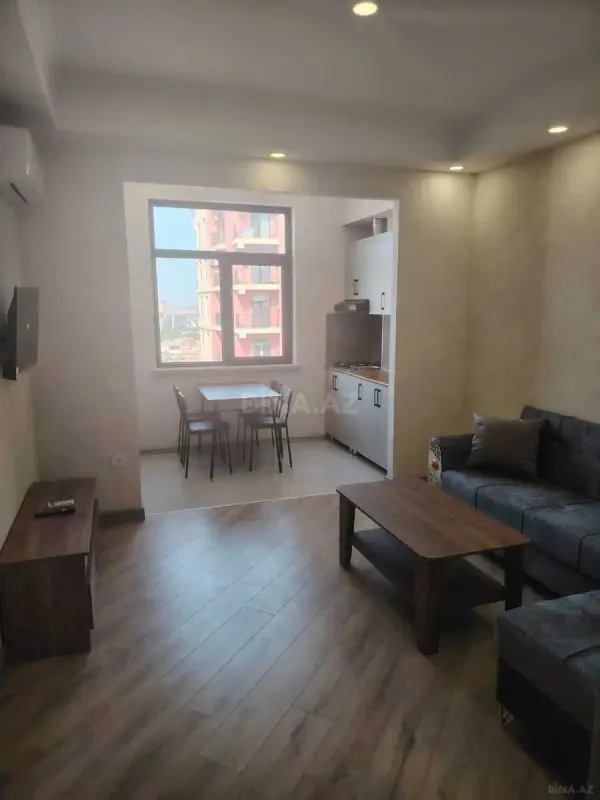 Kirayə verilir 2 otaqlı mənzil 60 m²