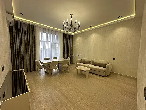 Kirayə verilir 3 otaqlı mənzil 125 m² — Bakı 3 otaq 125.00 m²