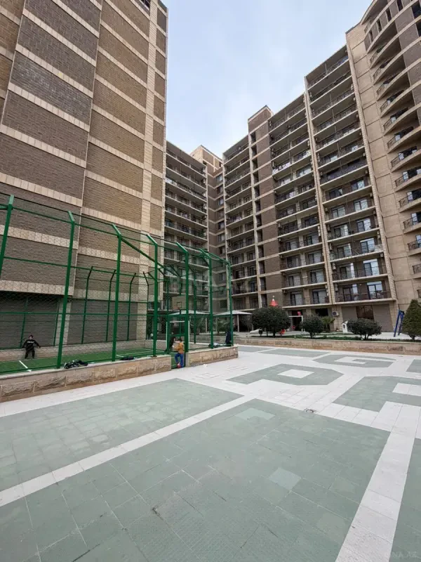 Kirayə verilir 4 otaqlı ofis 200 m²