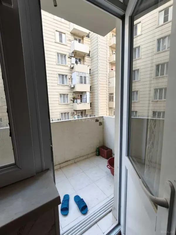 Kirayə verilir 2 otaqlı mənzil 62 m²