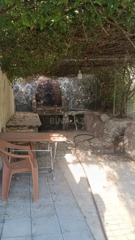Kirayə verilir 4 otaqlı həyət evi 200 m²