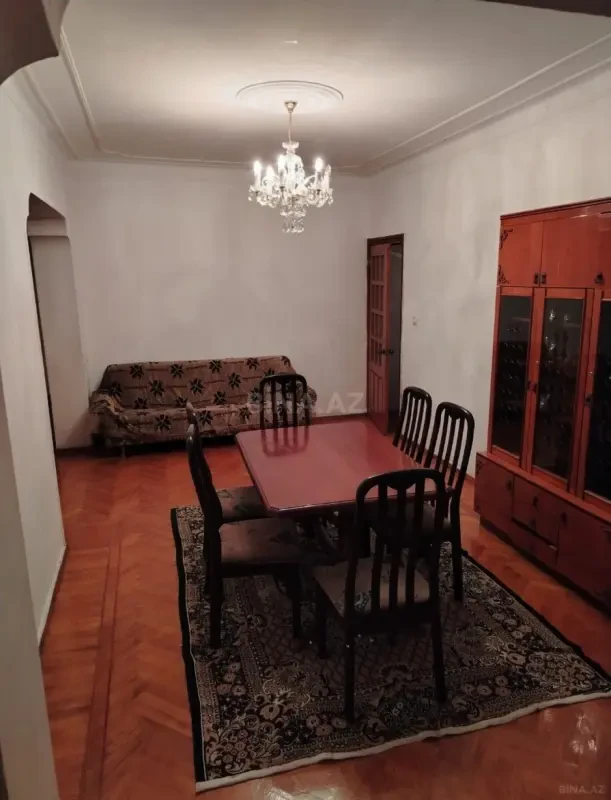 Kirayə verilir 2 otaqlı mənzil 75 m²